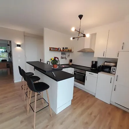 Апартаменты Haus Edda - Mit Garten Und Schlossblick