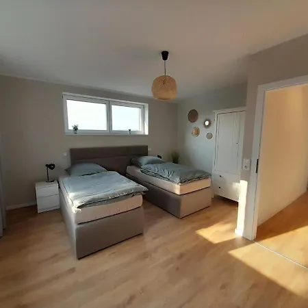 Апартаменты Haus Edda - Mit Garten Und Schlossblick