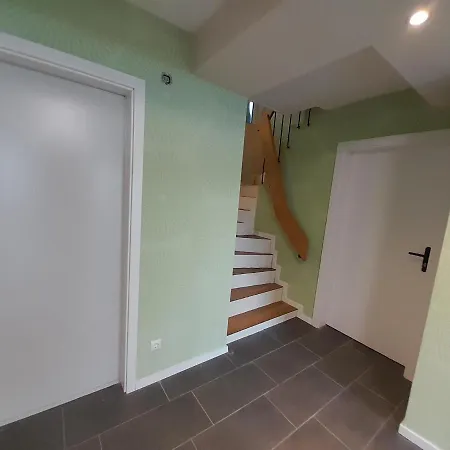 Апартаменты Haus Edda - Mit Garten Und Schlossblick *