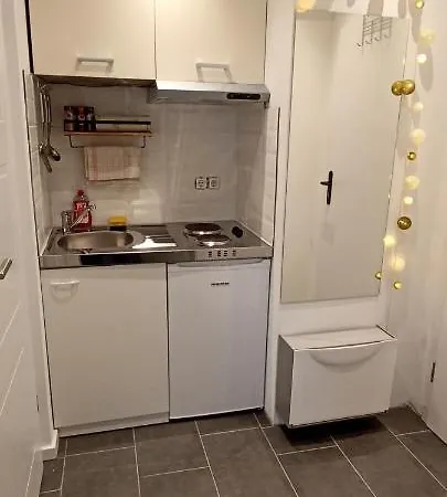 Апартаменты Haus Edda - Mit Garten Und Schlossblick *