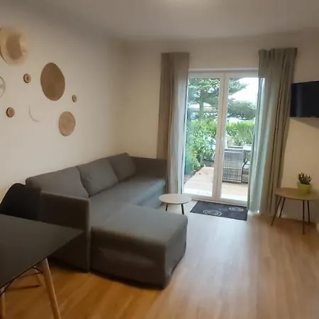 Апартаменты Haus Edda - Mit Garten Und Schlossblick