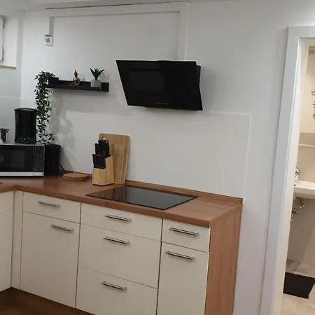 Апартаменты Haus Edda - Mit Garten Und Schlossblick *