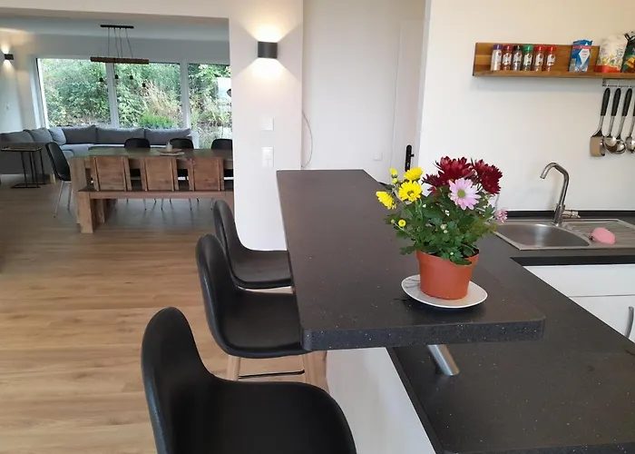 Haus Edda - Mit Garten Und Schlossblick Appartement *